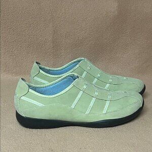Clarks Women's Suede Leather Slip-On Sneaker Lime Green Size 10